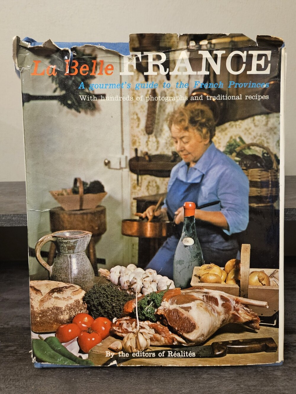 VINTAGE La Belle France Cookbook Realités Editors